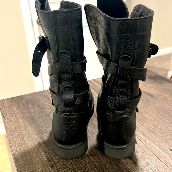 Steve Madden Black Combat & Moto Boots - Picture 3 of 8